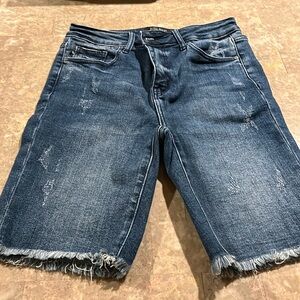 BNWOT size medium Judy blue Bermuda shorts